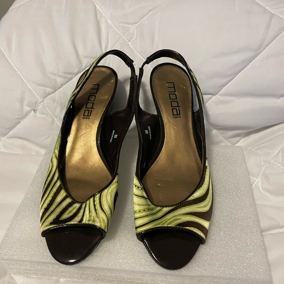 MODA Spana cute open toe sling backs! Jungle print w/brown shiny heels. SZ 8M. - Picture 7 of 10